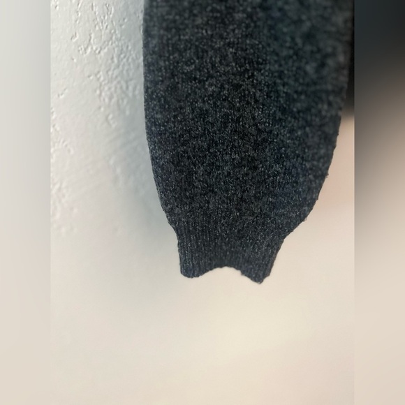 Philosophy women sweater grey v neck size small - Picture 6 of 9